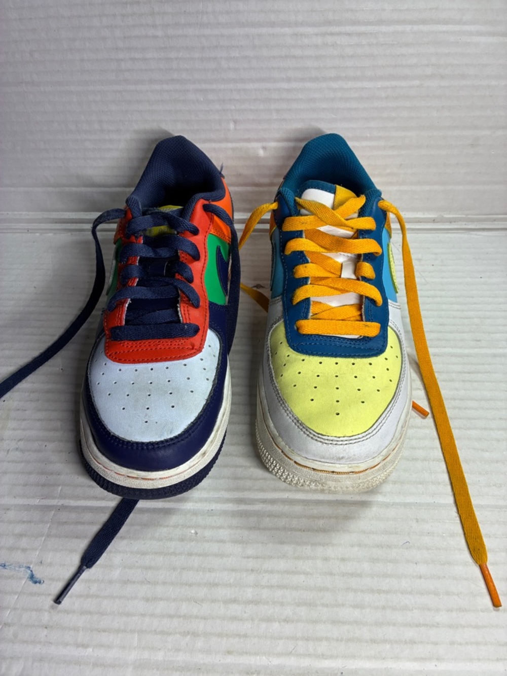 Nike Kids Multi-Color Casual Sneakers with Contrast Laces USED SKU FQ8368-902